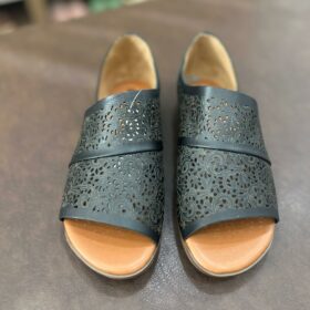 Sandália Rasteira em Couro - Ref: MA053