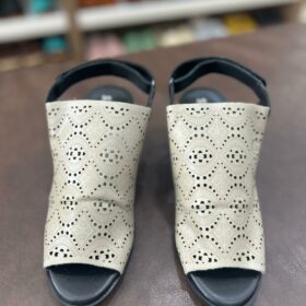 Sandália de Salto em Couro - Ref: LD018